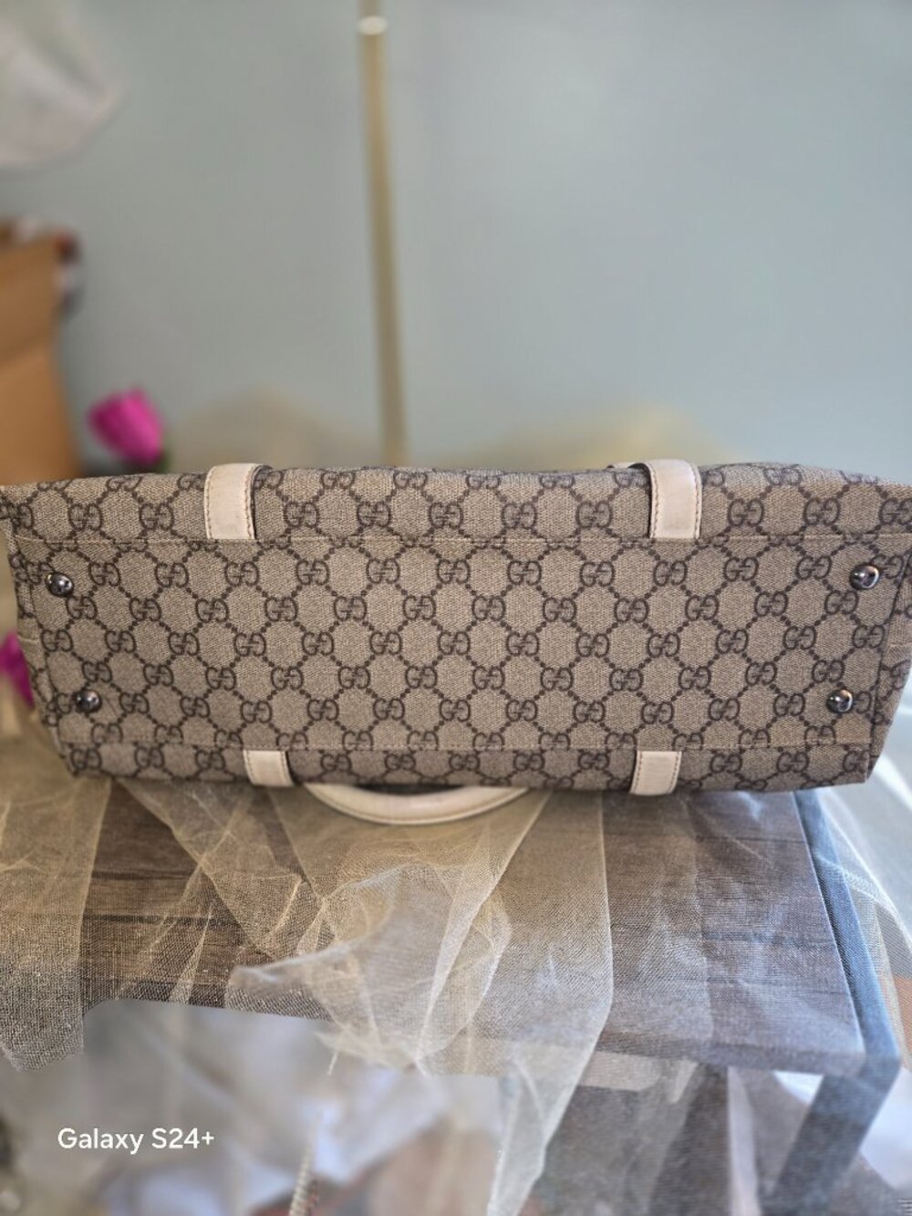 Gucci GG Canvas Tote Bag Beige/Ebony Monogram Leather Trim Shoulder Bag - Picture 3 of 10